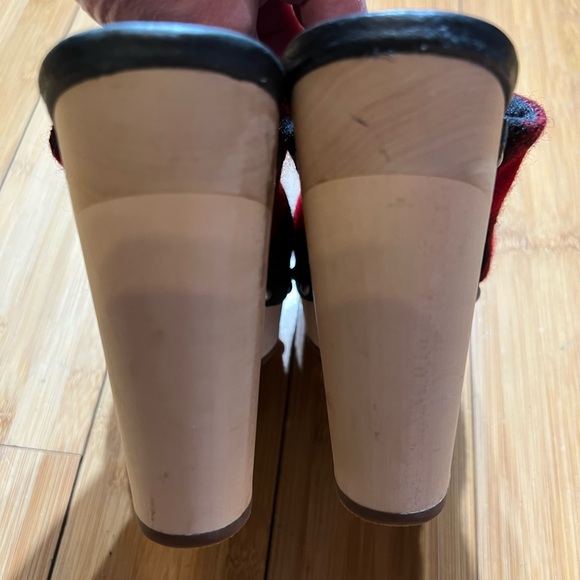 WOOLRICH Red & Black Wool Plaid Platform Clogs Size 7 - Picture 4 of 13